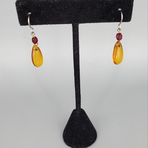 Chinese Beaded Bracelet and Earring Set - Picture 3 of 10